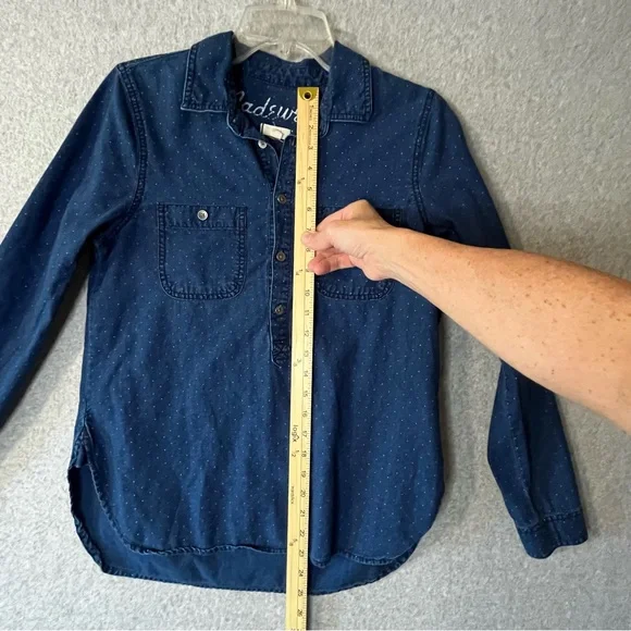 MADEWELL Chambray Denim Shirt Womens Small Blue Dot Henley Long Sleeve - Picture 8 of 8